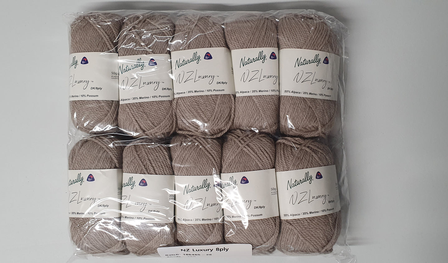 NZ Luxury DK / 8 Ply