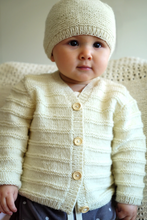 Load image into Gallery viewer, Augusta Cardi and Hat BC81 in 4 Ply
