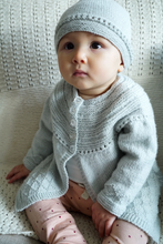 Load image into Gallery viewer, Princess Amelia Ann Cardi and Hat BC86 in 4 Ply
